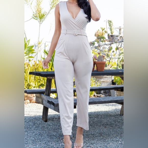 Jumpsuit - Picture 2 of 3